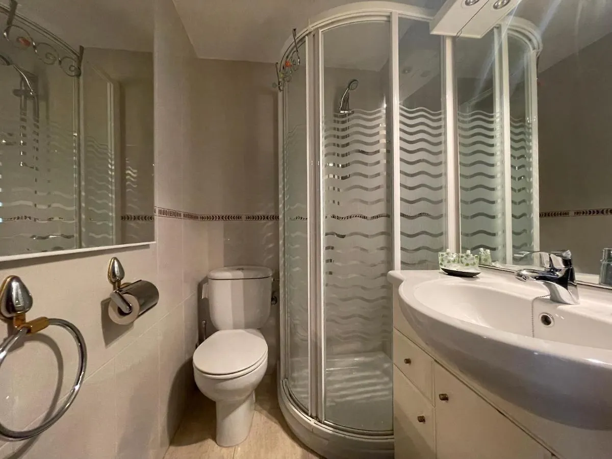 Apartamento Céntrico apartamento con piscina Torremolinos 0*,  España